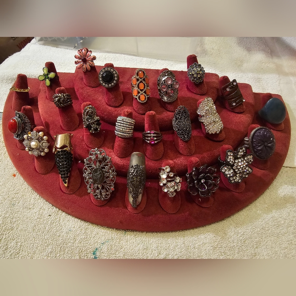 Elegant Women's Jewelry Ring Collection